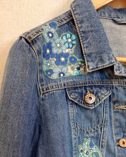 The Elsie - Cropped Blue Denim Jacket - Size 8-10