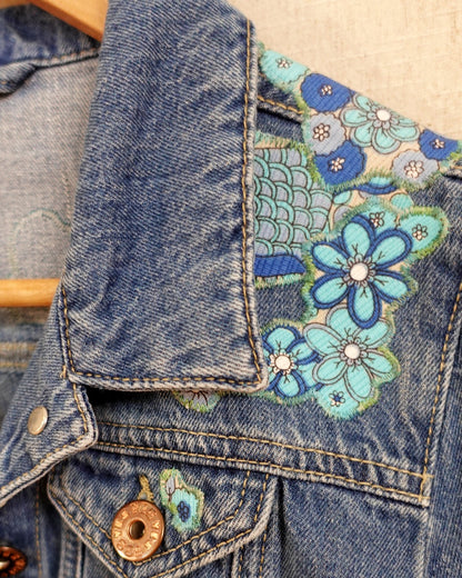 The Elsie - Cropped Blue Denim Jacket - Size 8-10